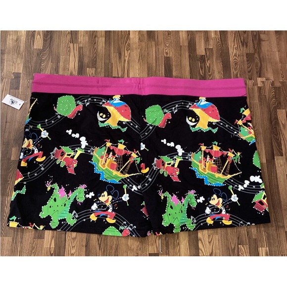 Disney Parks 50th Anniversary Main Street Electrical Parade Shorts Sz 2X - Picture 5 of 6